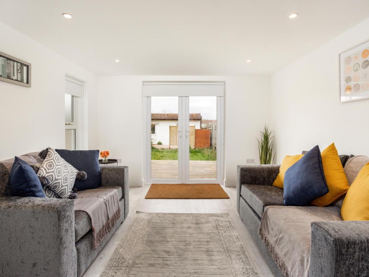 Outstanding 6 Sleeper - Great Location - Legoland Villa Windsor Exterior foto